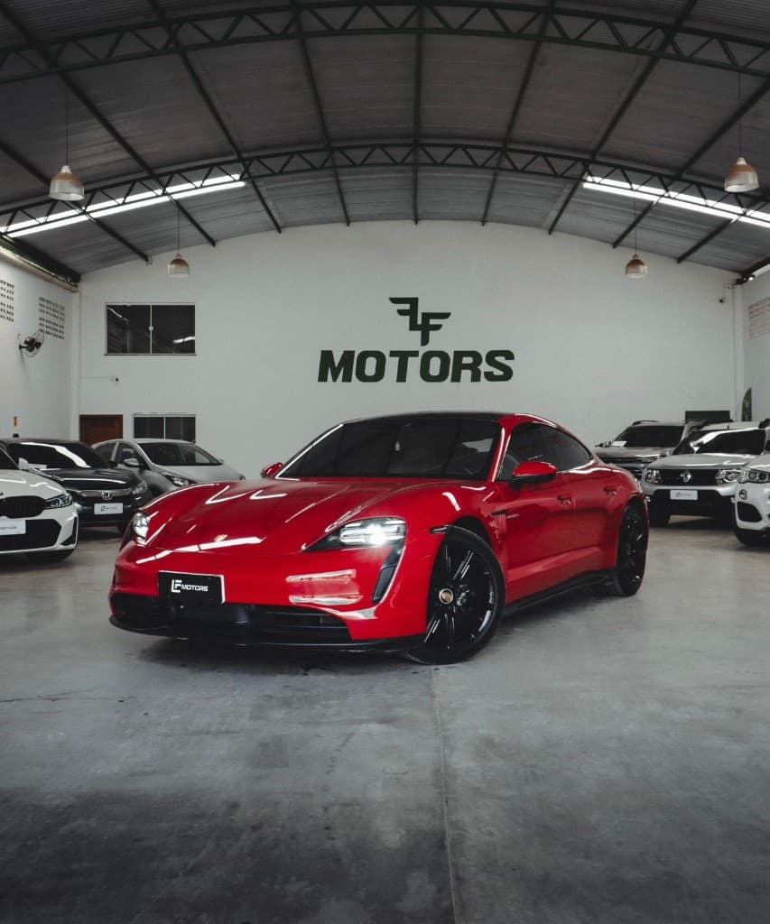 Porsche Taycan na loja LF Motors