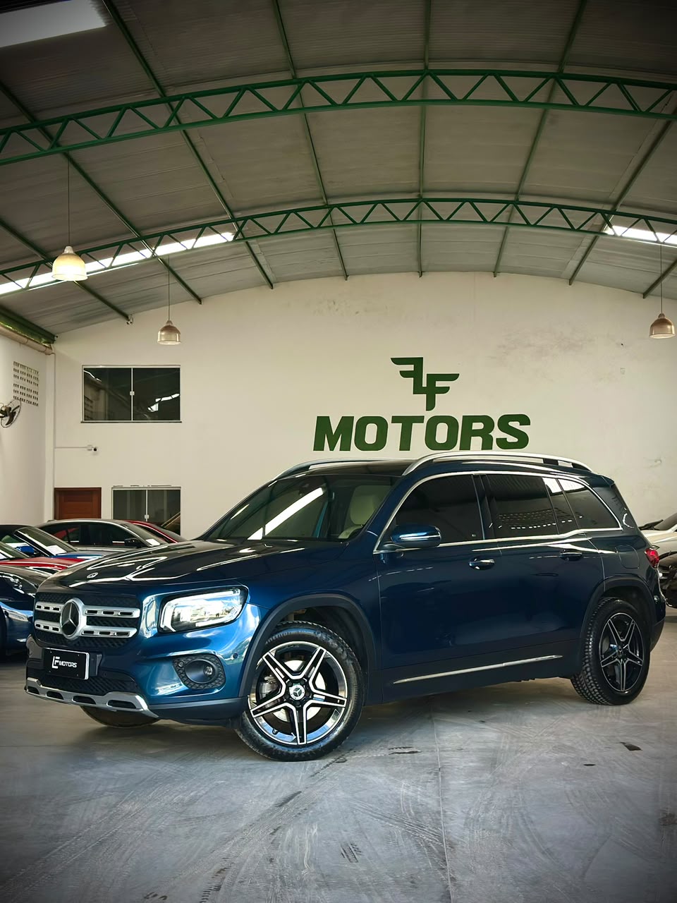 MERCEDES-BENZ GLB200